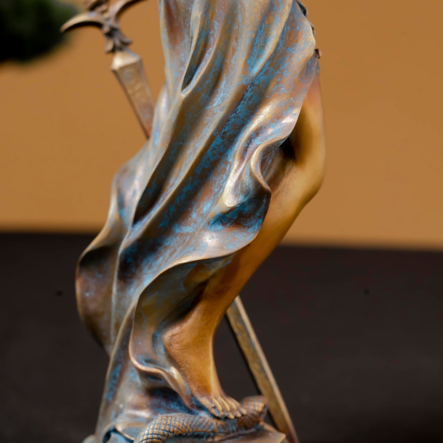 R REALONG Bronze Lady Justice Statue, 11-Inch Greek Mythology Goddess Sculpture Handmade Art– The for Lawyers (Rendering Blue)