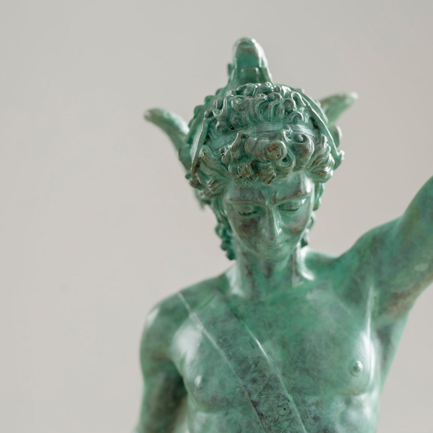 Perseus & The Head of Medusa Bronze Sculpture, Classic Greek Mythology Artwork, Handcrafted Bronze Statue by Benvenuto Cellini, Perfect for Home Decor and Gifts