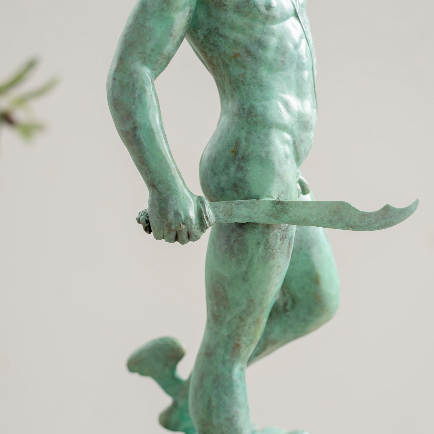 Perseus & The Head of Medusa Bronze Sculpture, Classic Greek Mythology Artwork, Handcrafted Bronze Statue by Benvenuto Cellini, Perfect for Home Decor and Gifts