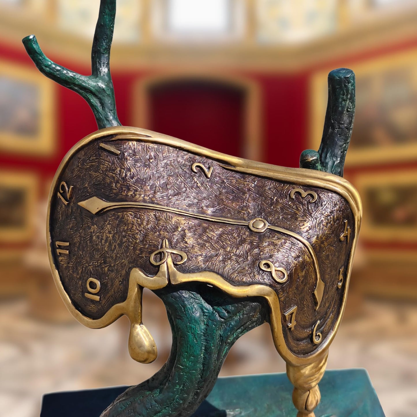 Salvador Dalí-Inspired Bronze Sculpture - Abstract Flowing Clock on Tree(The Persistence of Memory Bronze Statue and Sculpture Artistic Collection, Home Office Decor or Gifts, 19.7" x 15" x 24.8"