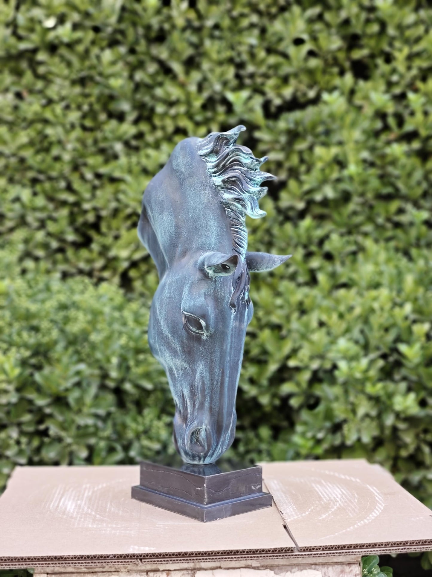 R REALONG 22" Bronze Horse Bust Statue, Bronze Horse Head Sculptures, and Horse Bust Art with Natural Marble Base, Large Modern Club Hotel, Home and Office Decor