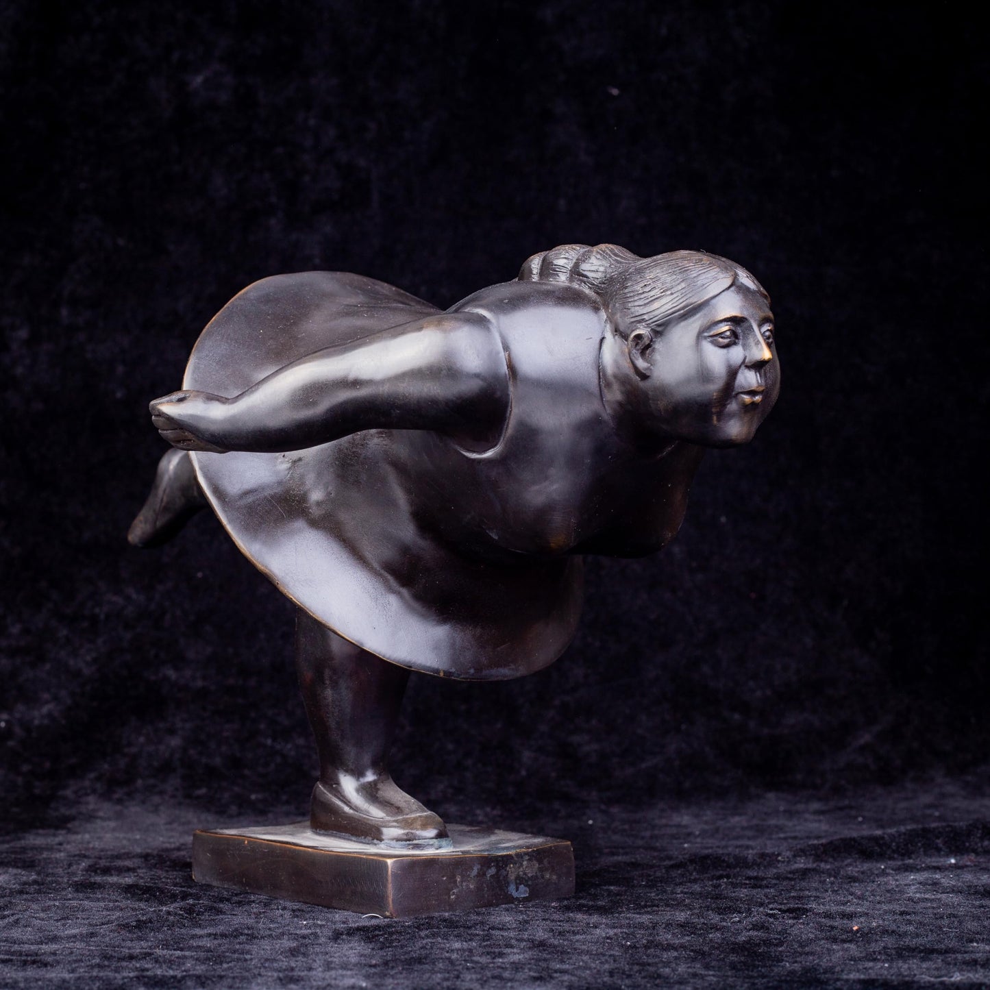 Fat Woman Statue Decor 100% Bronze Casting Female Yoga Sculpture Beautiful and Sturdy 10.6" Bronze Gift for Family and Friends