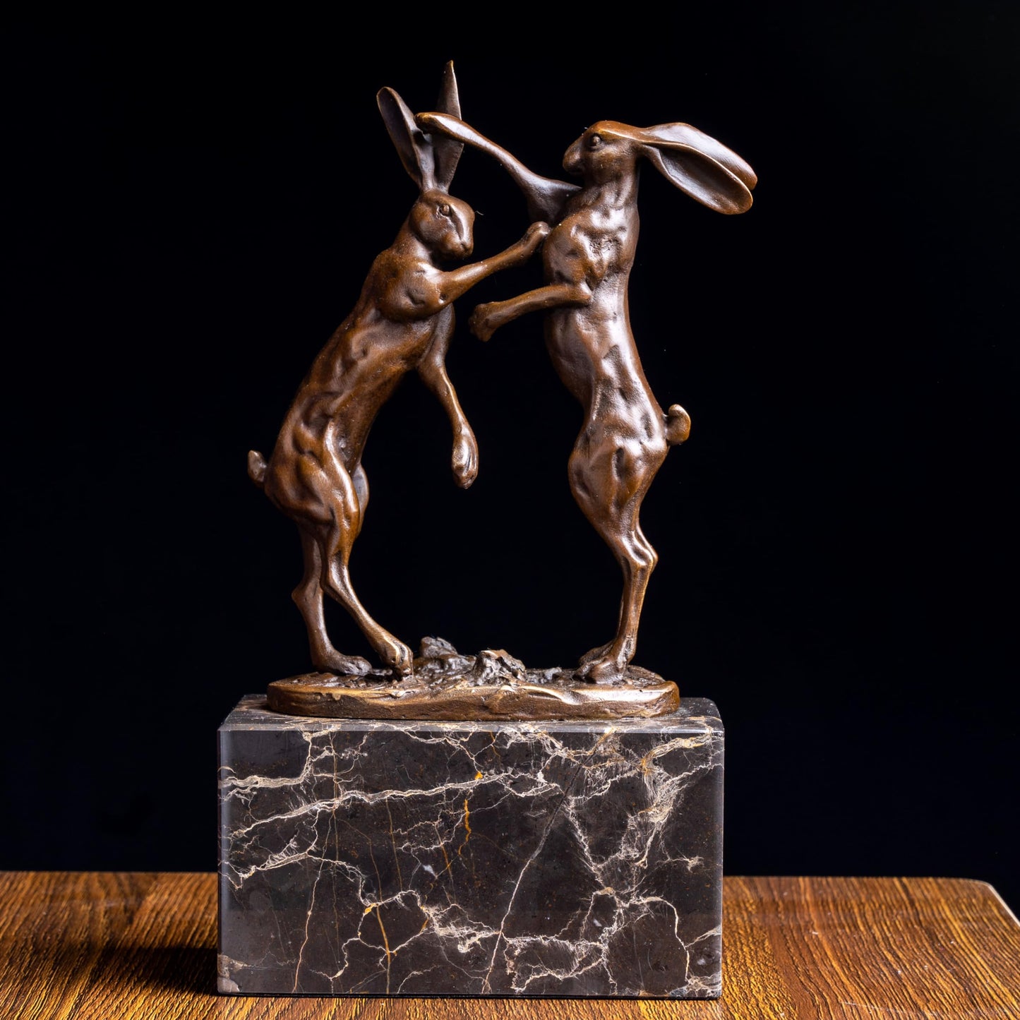 Bronze Bunny Sculpture Standing and Playing Rabbit Statue Home Decorative Art Animal Sculpture Bronze Statues Small Art Deco Figurines
