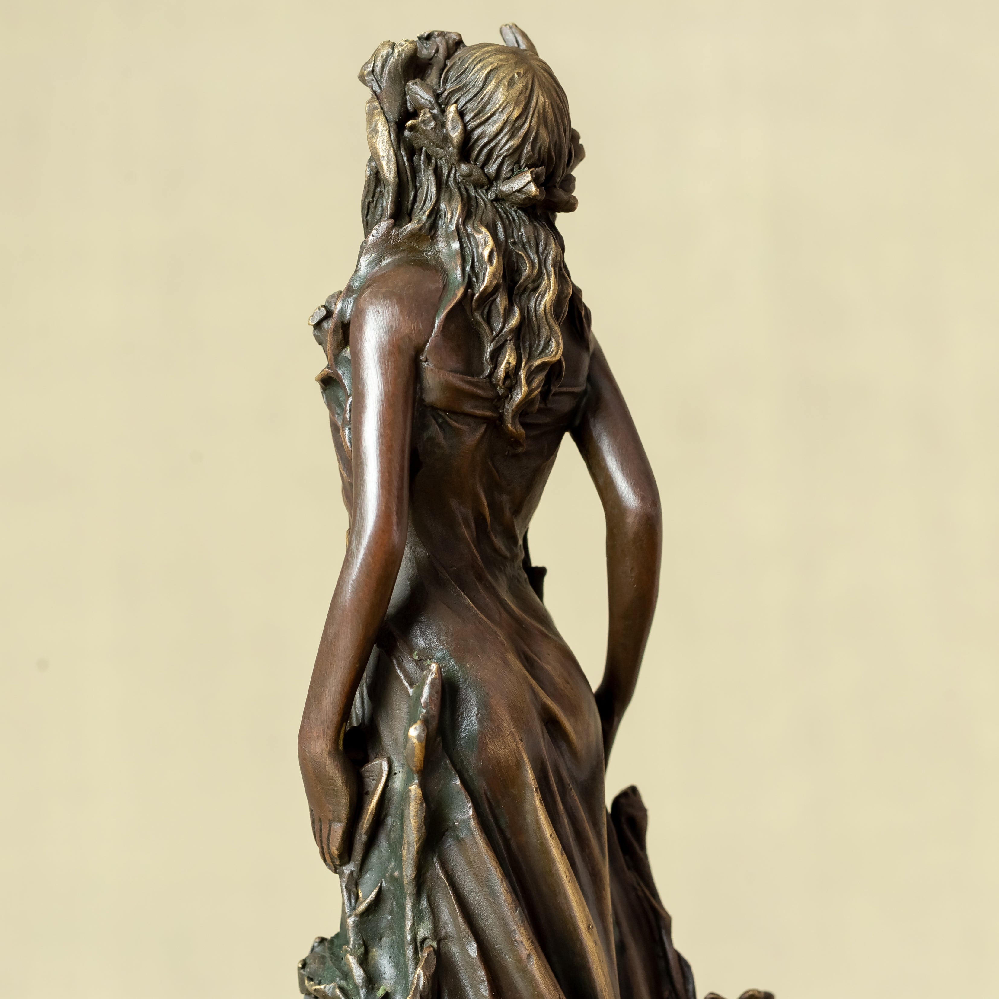 Aphrodite Bronze Statue, Greek Goddess of Love and Beauty, 11.8" Pure Bronze Casting Unique Statues and Sculptures Art Craft for Decor Gift