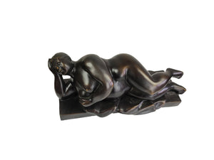 Botero bronze reclining woman figurine back angle voluptuous body detail