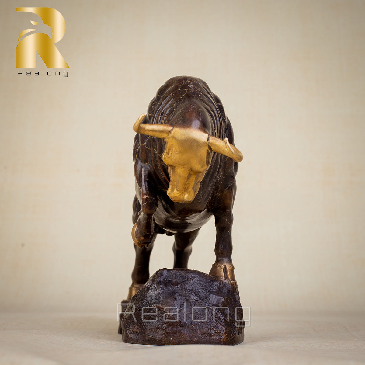 Wall Street Bull Statue Bronze Home Decor 100% Bronze Charging Bull Sculpture Feng Shui Figurines Stock Market Ornaments