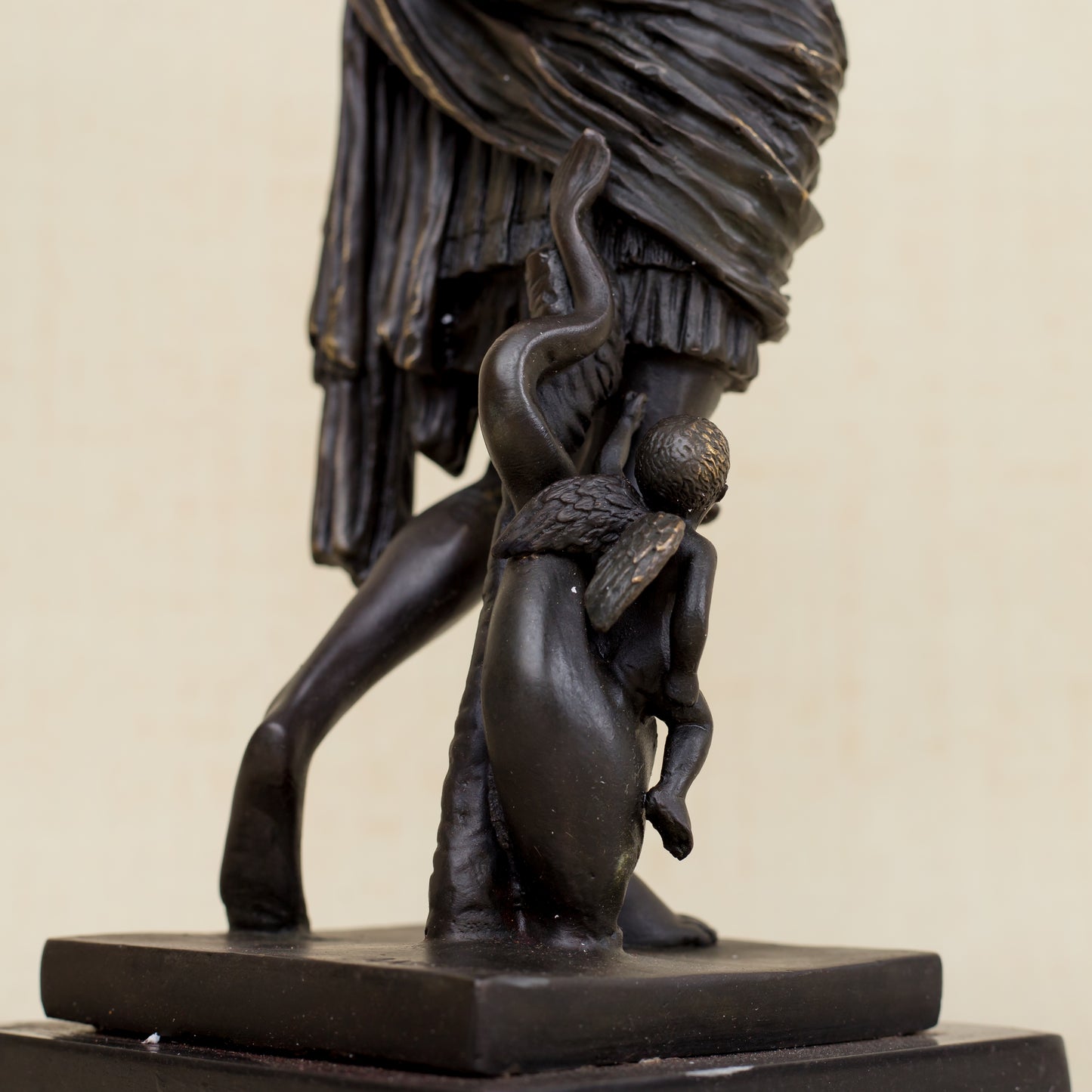 32cm Bronze Caesar Statue Famous Bronze Augustus Caesar Sculpture Classical Bronze Caesar Crafts For Home Decor Ornament Gifts