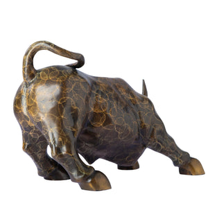Showcase of the handcrafted premium finish on the unique patterned bronze bull