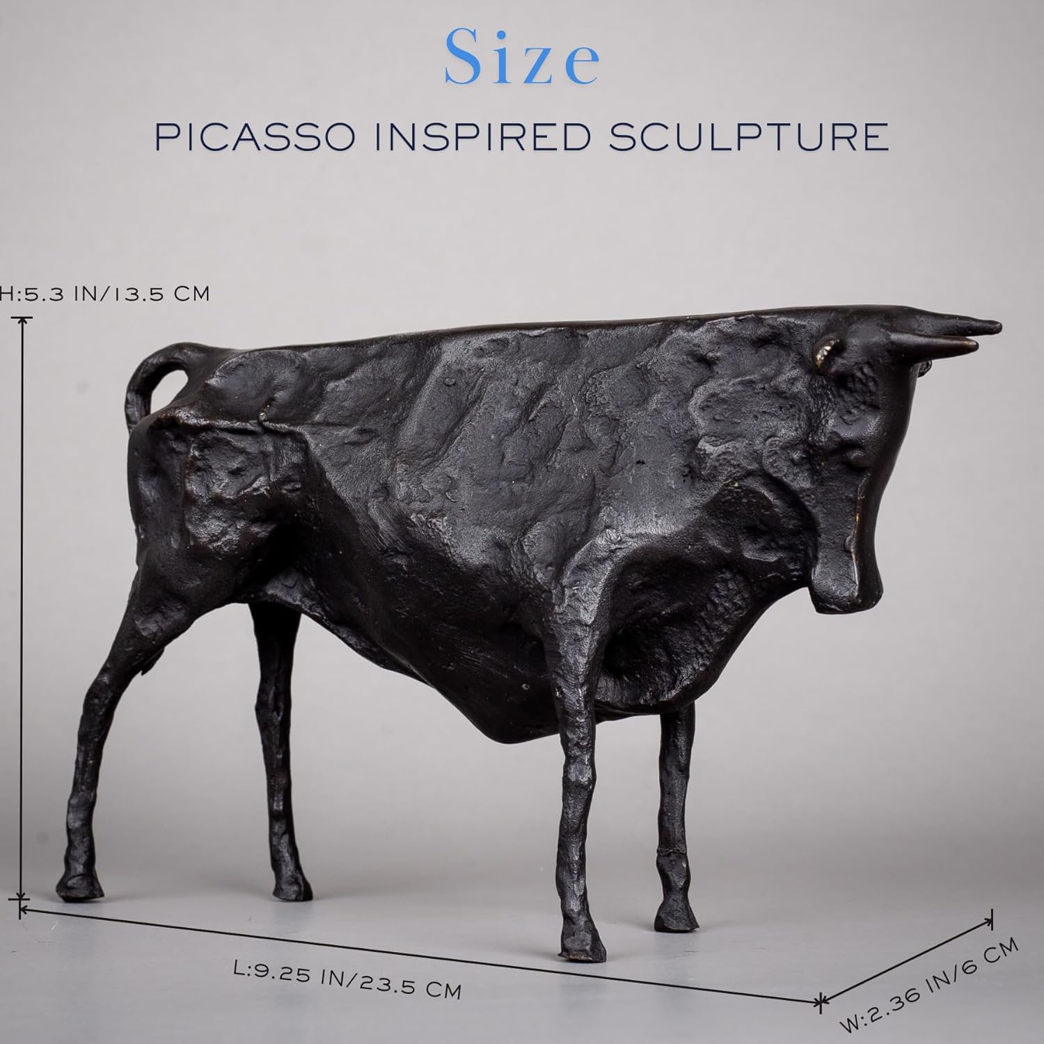 Size reference for 23.5cm black bull art statue.